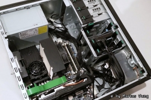 Innenleben des Z420 von schräg hinten